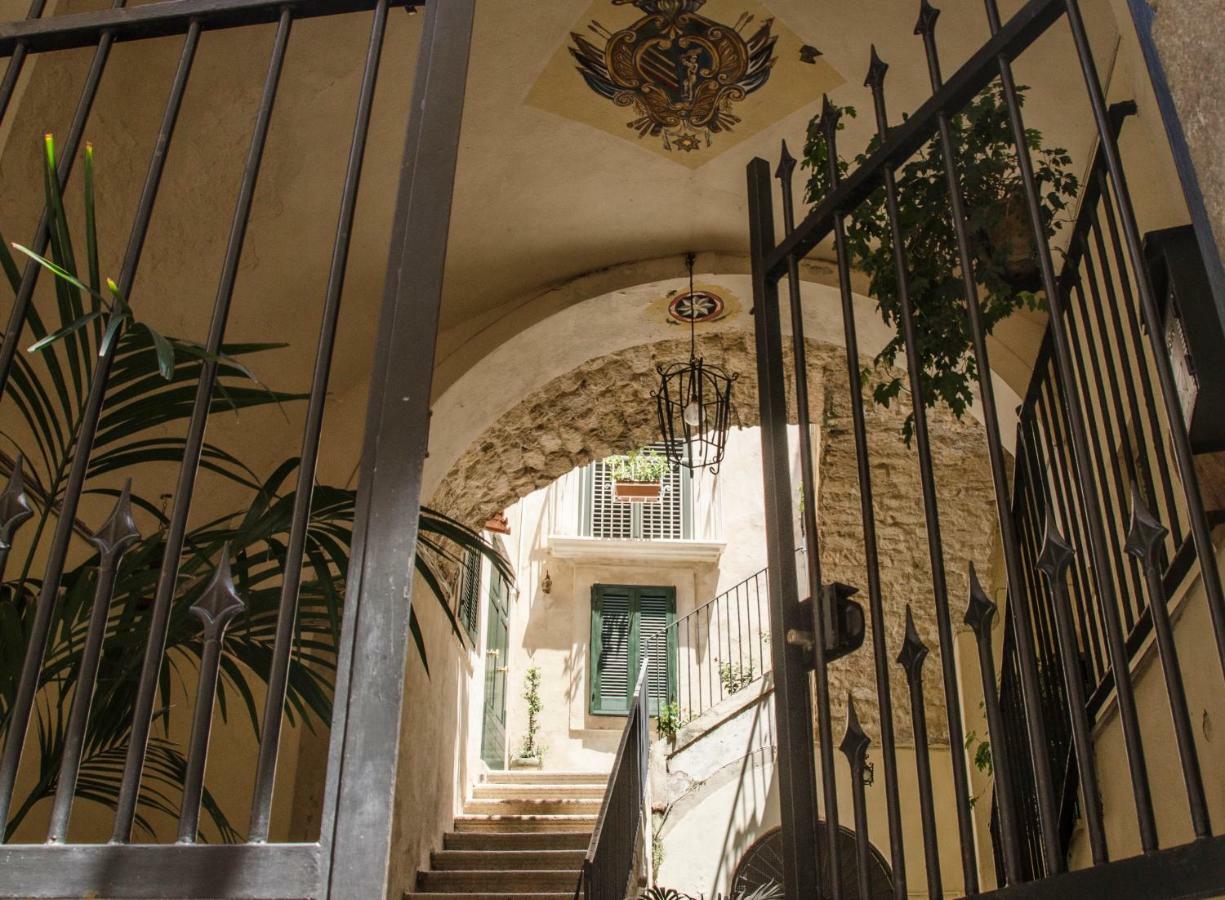 Apartamento La Casina Nel Centro Tropea Exterior foto